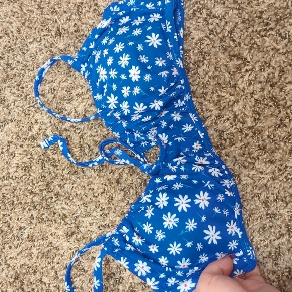 Xhilaration blue floral tunnelled bikini top 💋 - Picture 4 of 8